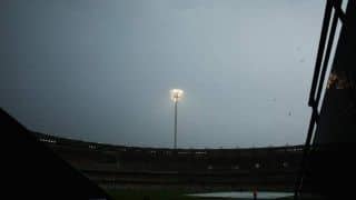 ICC Cricket World Cup 2015: Australia-Bangladesh game may be abandoned due to storm, organisers ponder over fate of match